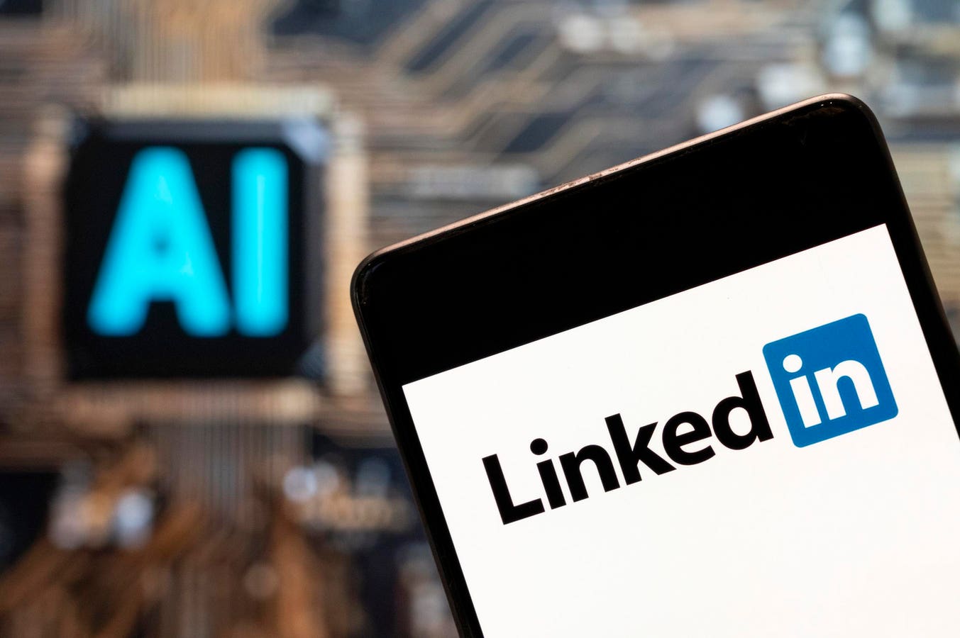 LINKEDIN 2024: OTTIMIZZARE IL PROFILO E CERCARE LAVORO