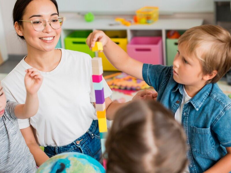 OPI - OPERATORE PER L'INFANZIA